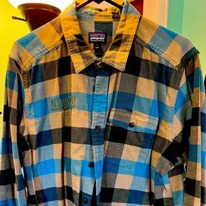 Allagash brewing long sleeve button down size Large. Patagonia. Organic cotton.